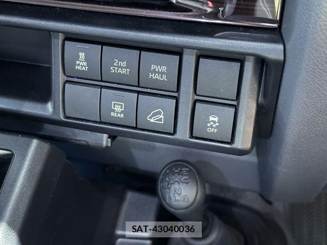 Toyota Land Cruiser 70 2025-05 7617441-12