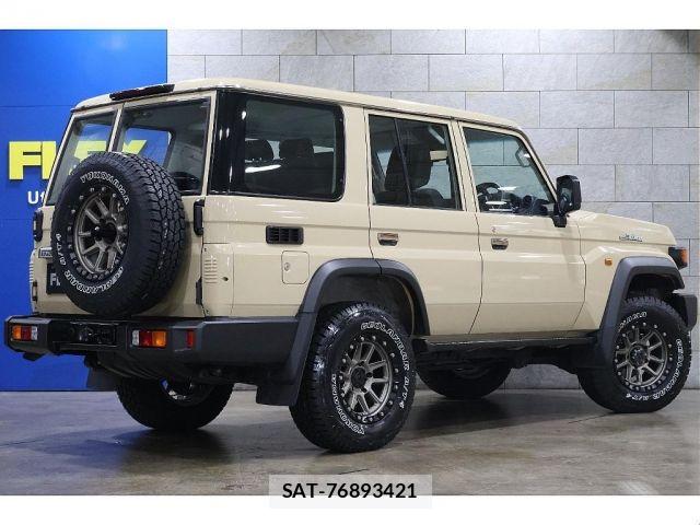 Toyota Land Cruiser 70 2024-01 7724773-2