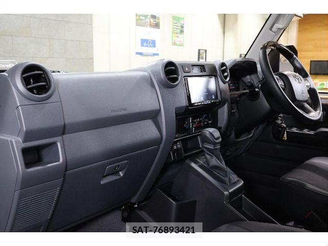 Toyota Land Cruiser 70 2024-01 7724773-8