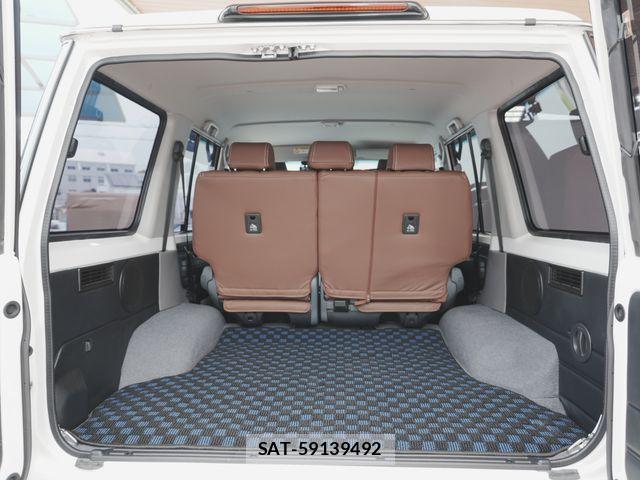 Toyota Land Cruiser 70 2025-05 7724779-10