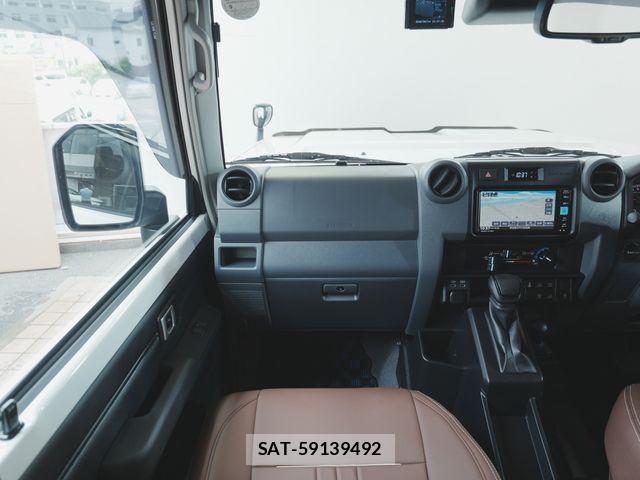 Toyota Land Cruiser 70 2025-05 7724779-16