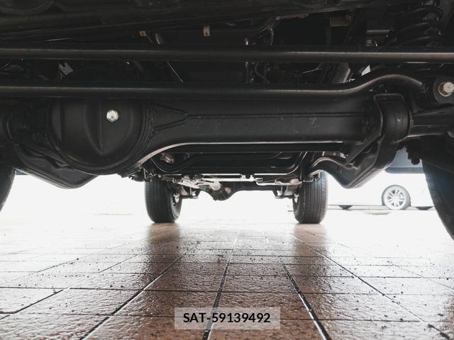 Toyota Land Cruiser 70 2025-05 7724779-27