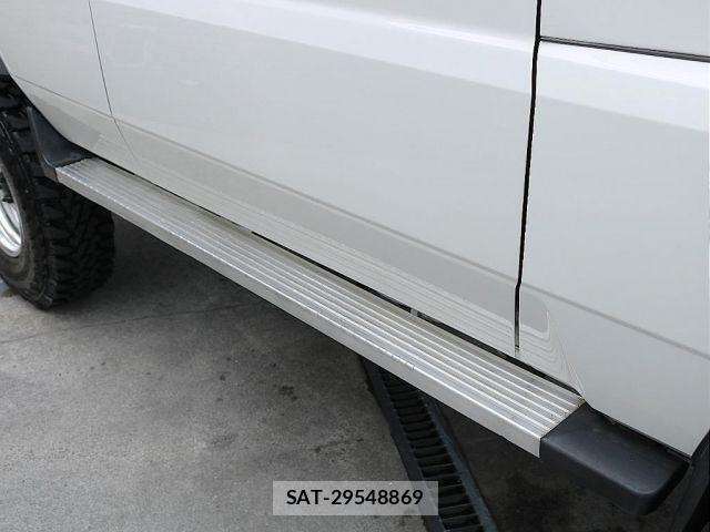 Toyota Land Cruiser 70 2003-01 7724780-6