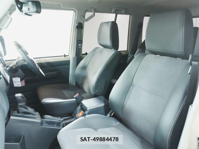 Toyota Land Cruiser 70 2025-06 7786186-18