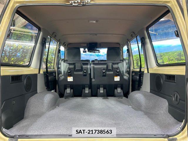 Toyota Land Cruiser 70 2025-03 7786180-9
