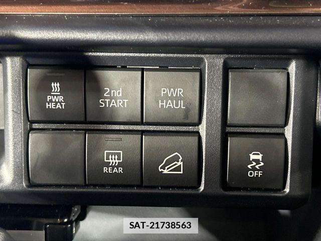 Toyota Land Cruiser 70 2025-03 7786180-6