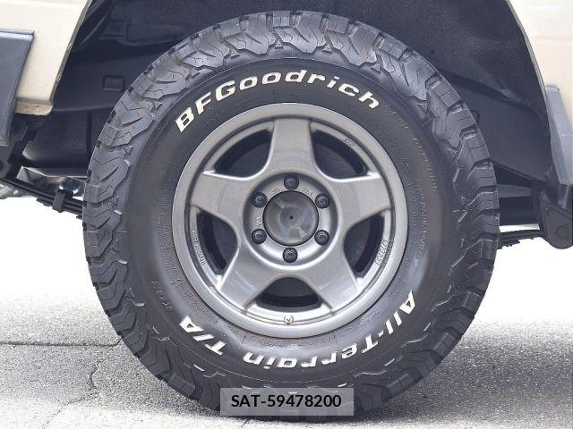 Toyota Land Cruiser 70 1999-01 7786171-2