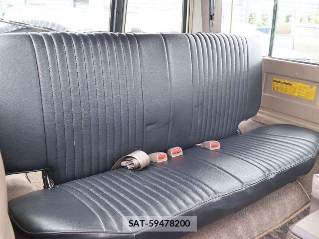 Toyota Land Cruiser 70 1999-01 7786171-7