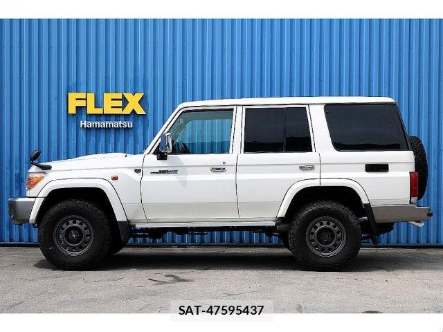 Toyota Land Cruiser 70 2014-01 7786172-5