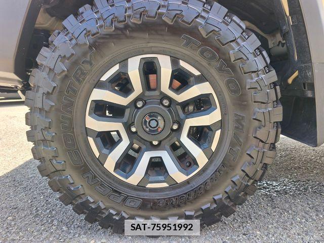 Toyota Land Cruiser 70 2025-11 7877150-22