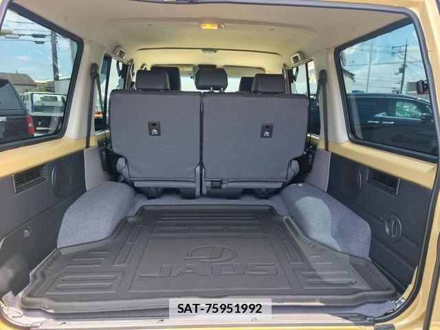 Toyota Land Cruiser 70 2025-11 7877150-5