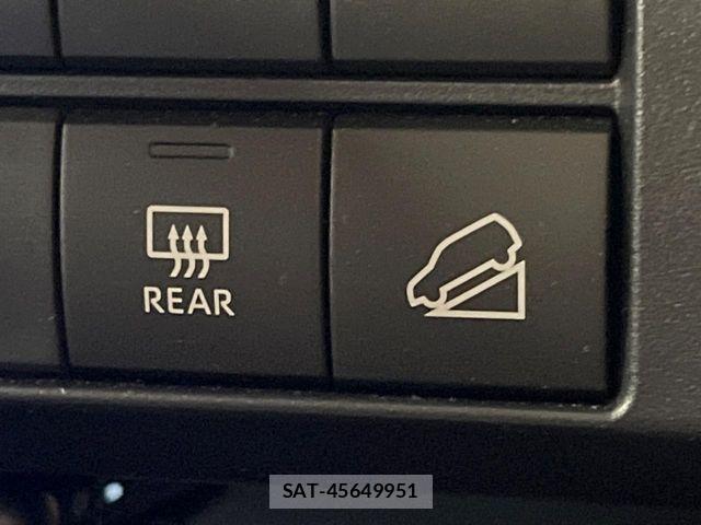 Toyota Land Cruiser 70 2024-02 7877155-5