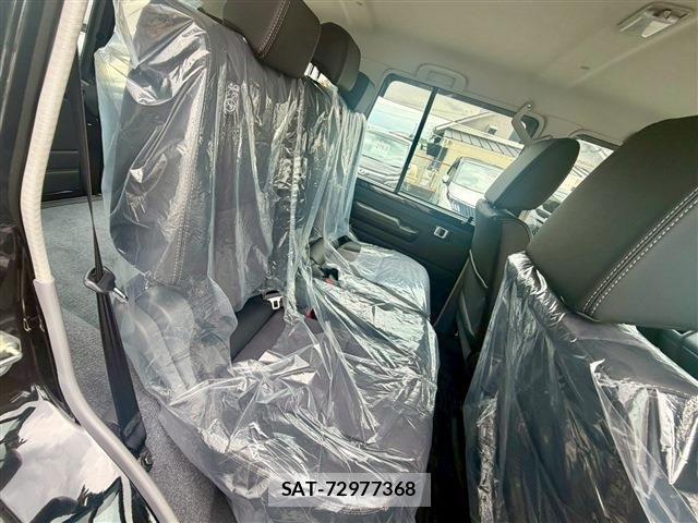 Toyota Land Cruiser 70 2025-06 7877152-18