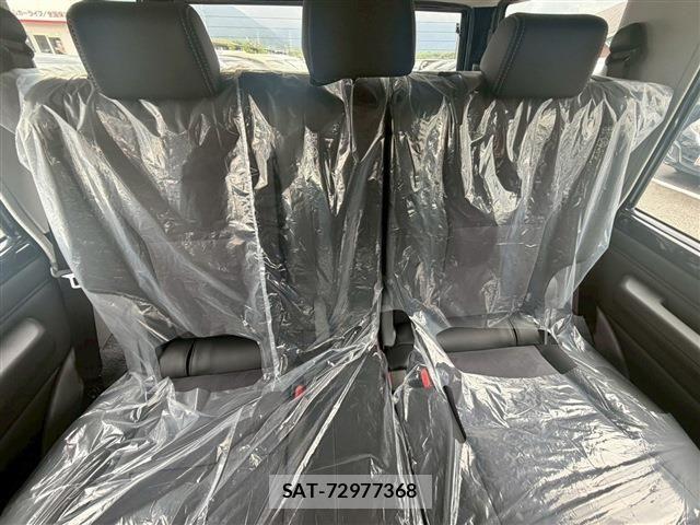 Toyota Land Cruiser 70 2025-06 7877152-19