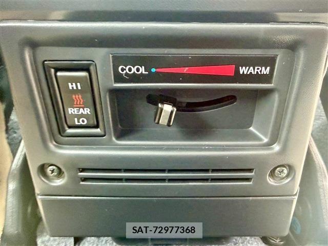 Toyota Land Cruiser 70 2025-06 7877152-21