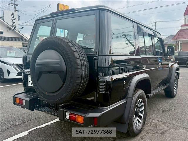 Toyota Land Cruiser 70 2025-06 7877152-2
