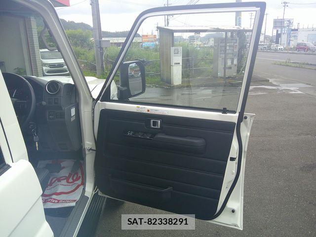 Toyota Land Cruiser 70 2024-03 7902807-21