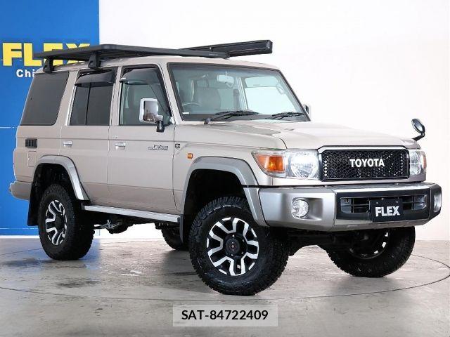 Toyota Land Cruiser 70 2015-01 7902810-13