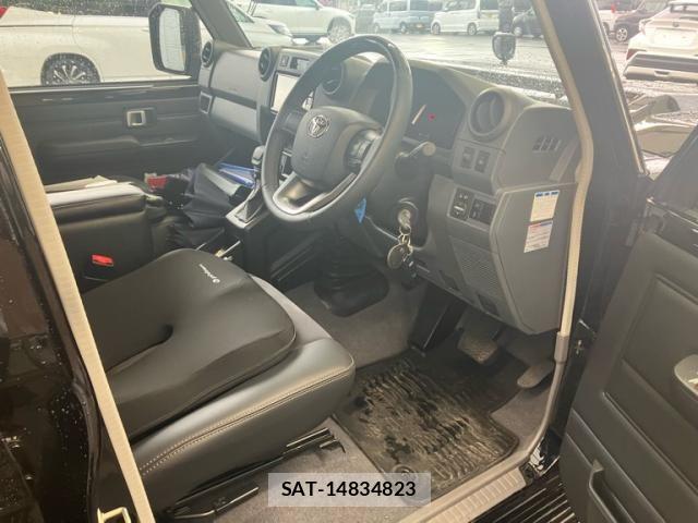 Toyota Land Cruiser 70 2025-06 7962293-12