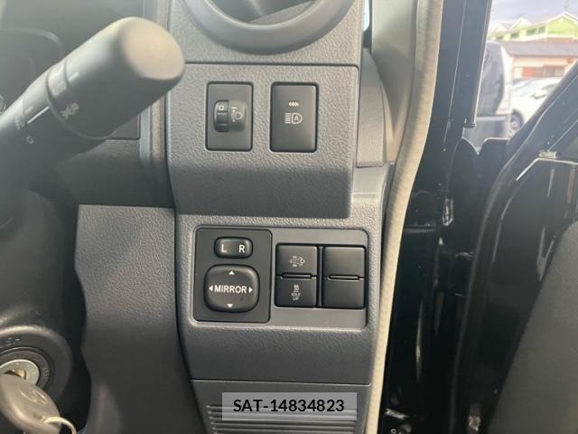 Toyota Land Cruiser 70 2025-06 7962293-17