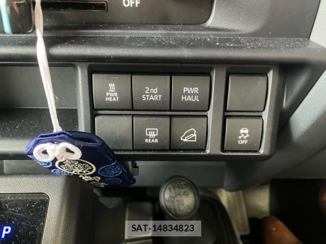 Toyota Land Cruiser 70 2025-06 7962293-22