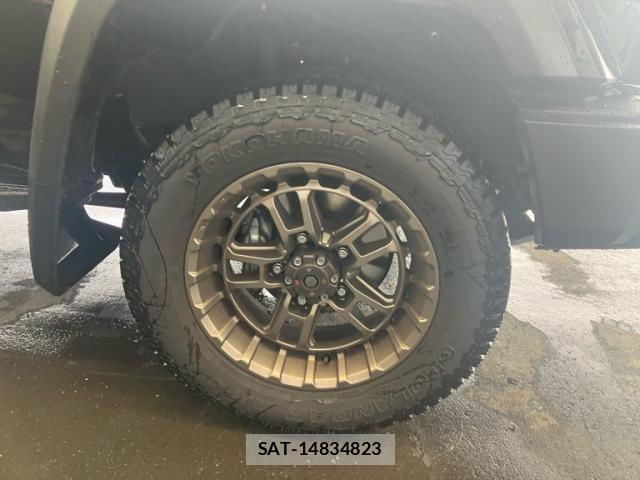 Toyota Land Cruiser 70 2025-06 7962293-4