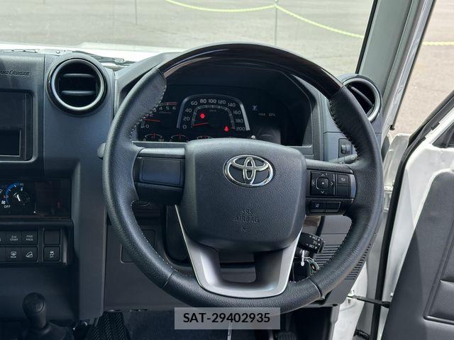Toyota Land Cruiser 70 2025-02 7979663-10