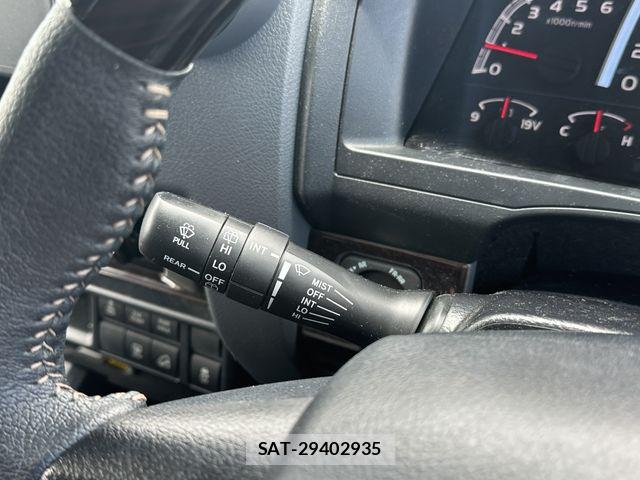 Toyota Land Cruiser 70 2025-02 7979663-11