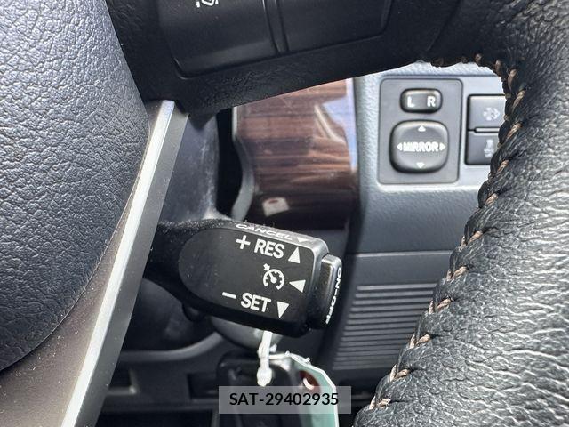 Toyota Land Cruiser 70 2025-02 7979663-13
