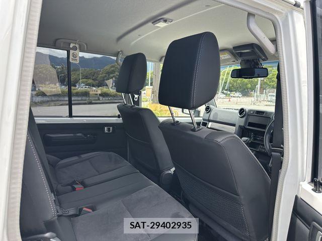 Toyota Land Cruiser 70 2025-02 7979663-15