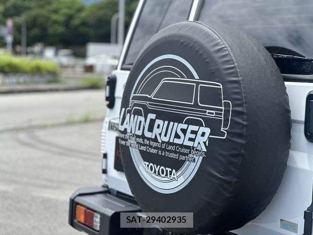 Toyota Land Cruiser 70 2025-02 7979663-18