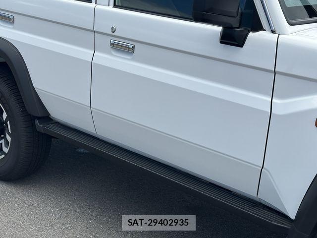 Toyota Land Cruiser 70 2025-02 7979663-19