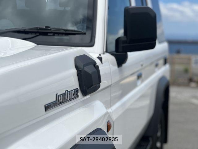 Toyota Land Cruiser 70 2025-02 7979663-20