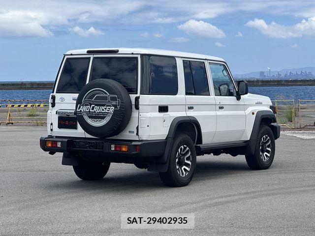Toyota Land Cruiser 70 2025-02 7979663-2