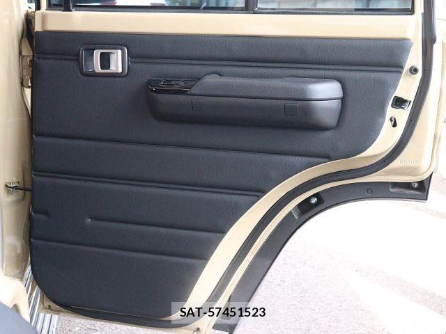 Toyota Land Cruiser 70 2023-01 8074230-13