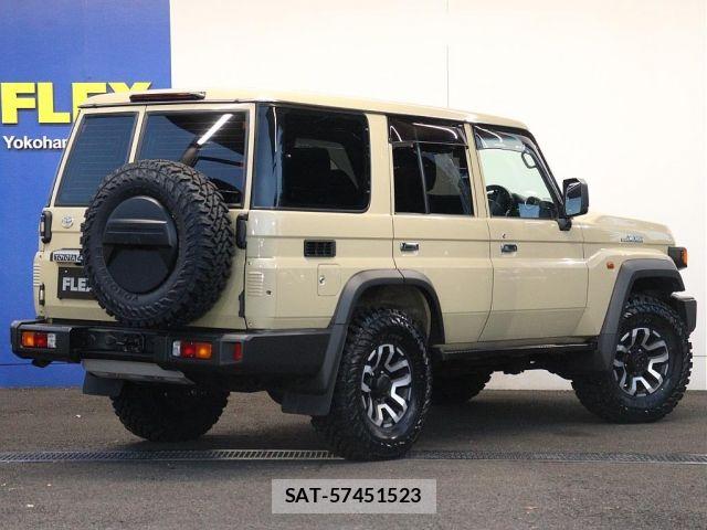 Toyota Land Cruiser 70 2023-01 8074230-2