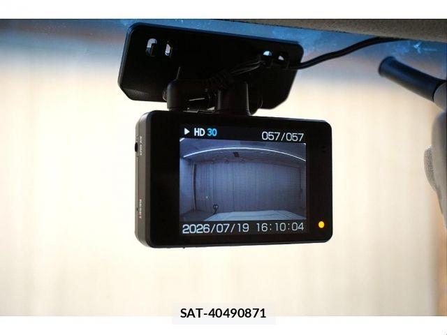 Toyota Land Cruiser 70 2015-01 8099945-17