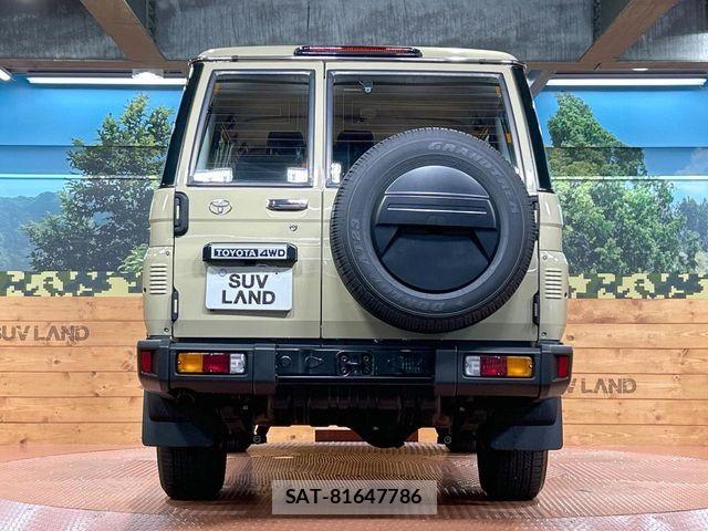 Toyota Land Cruiser 70 2025-11 8099943-14