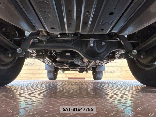 Toyota Land Cruiser 70 2025-11 8099943-18