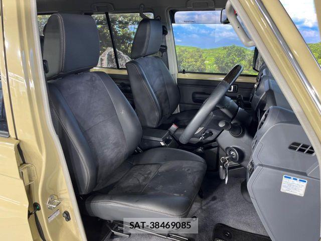 Toyota Land Cruiser 70 2025-06 8208157-7