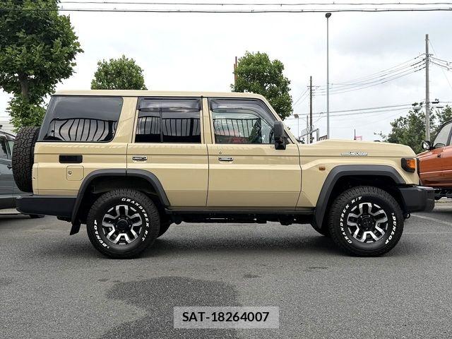 Toyota Land Cruiser 70 2024-05 8208164-10