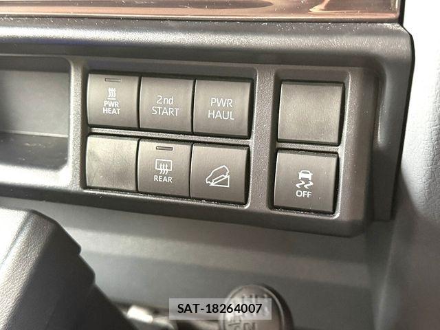 Toyota Land Cruiser 70 2024-05 8208164-15