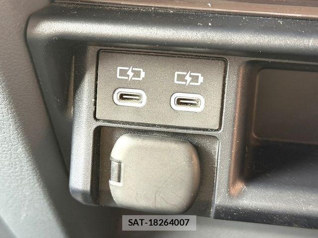 Toyota Land Cruiser 70 2024-05 8208164-18