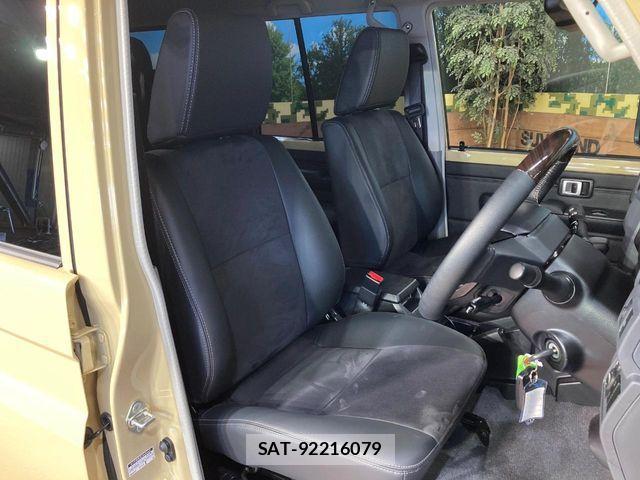 Toyota Land Cruiser 70 2025-06 8208156-8