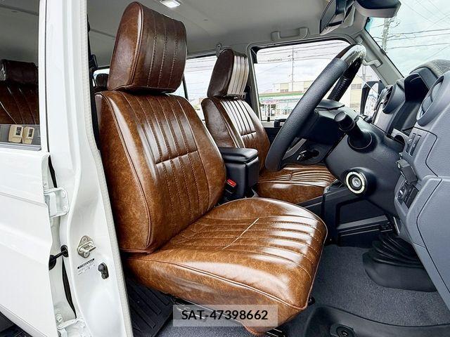 Toyota Land Cruiser 70 2025-07 8230514-12