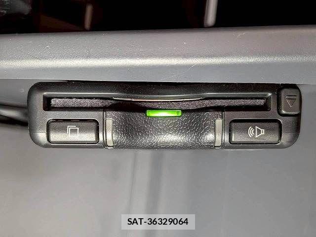 Toyota Land Cruiser 70 2025-11 8245602-11