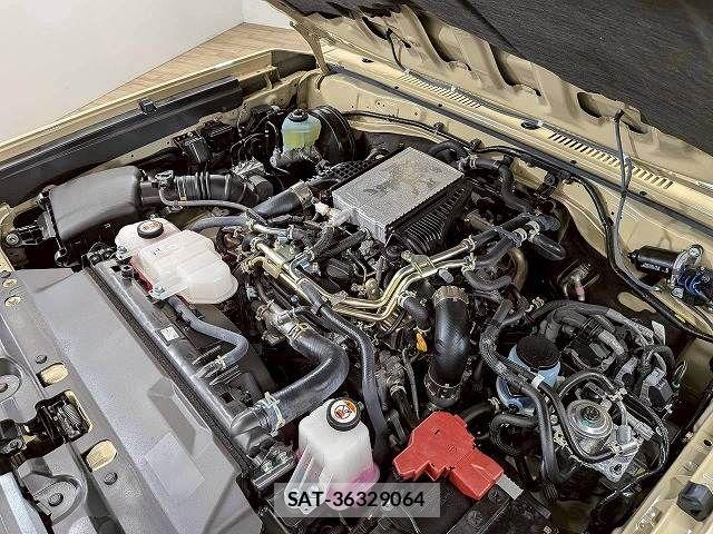 Toyota Land Cruiser 70 2025-11 8245602-17