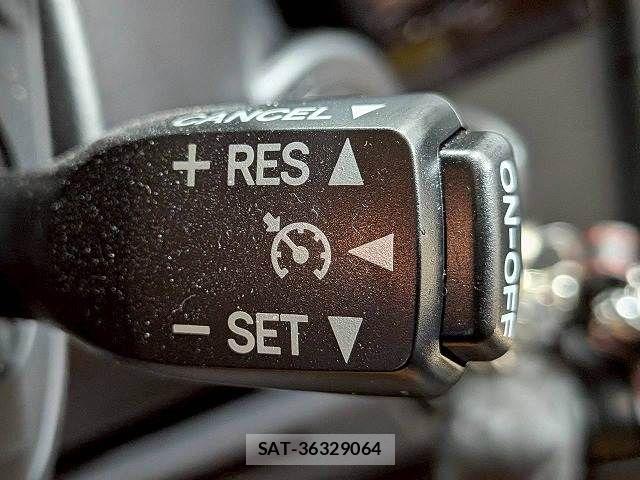 Toyota Land Cruiser 70 2025-11 8245602-6