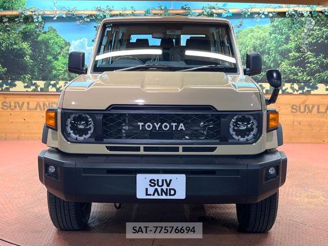 Toyota Land Cruiser 70 2025-04 8245600-13