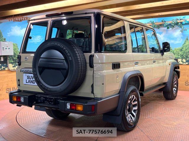 Toyota Land Cruiser 70 2025-04 8245600-16
